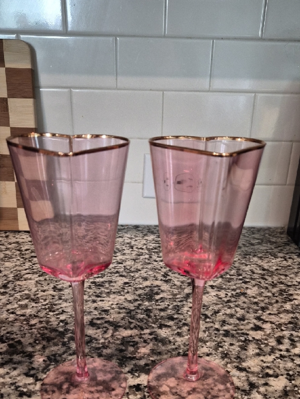 Pink Heart Shaped Gold-Rimmed Wine Glass - Elegant Stemware - Picture 3 of 5